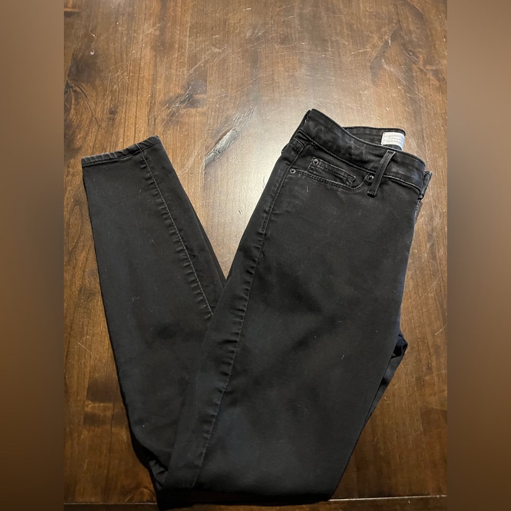 Black skinny jeans